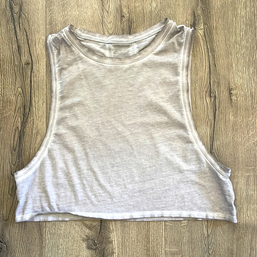 Lululemon crop tank